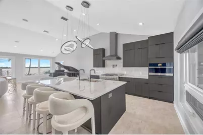 8400 35th Avenue N, Saint Petersburg, FL 33710 - Photo 7