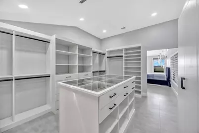 8400 35th Avenue N, Saint Petersburg, FL 33710 - Photo 19