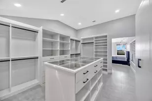 8400 35th Ave N, Saint Petersburg, FL 33710 - Photo 19