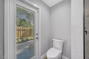 8400 35th Ave N, Saint Petersburg, FL 33710 - Photo 35