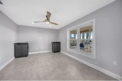 8400 35th Avenue N, Saint Petersburg, FL 33710 - Photo 25