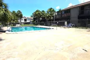 6336 Newtown Cir, Tampa, FL 33615 - Photo 9