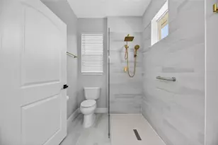 1103 Villeroy Dr, Sun City Center, FL 33573 - Photo 37