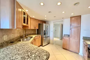 5950 Pelican Bay Plaza S, Saint Petersburg, FL 33707 - Photo 9
