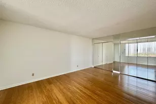 5950 Pelican Bay Plaza S, Saint Petersburg, FL 33707 - Photo 15