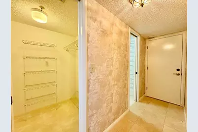5950 Pelican Bay Plaza S #PH-1B, Saint Petersburg, FL 33707 - Photo 23
