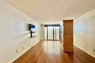 5950 Pelican Bay Plaza S, Saint Petersburg, FL 33707 - Photo 27