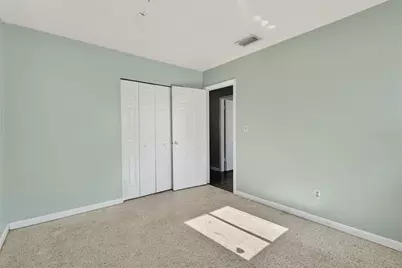 1557 79th Avenue N, Saint Petersburg, FL 33702 - Photo 17