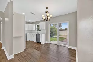 10112 66th Ave, Seminole, FL 33772 - Photo 15