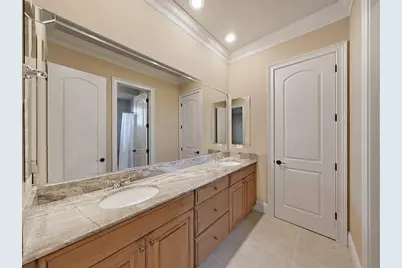 1097 Eden Isle Drive NE, Saint Petersburg, FL 33704 - Photo 41