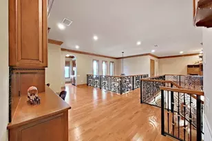 1097 Eden Isle Dr NE, Saint Petersburg, FL 33704 - Photo 35