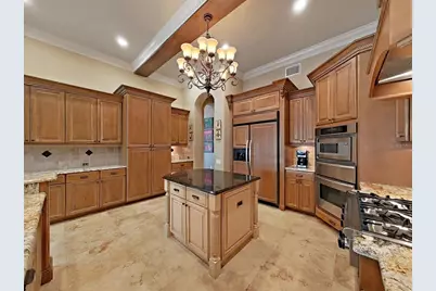 1097 Eden Isle Drive NE, Saint Petersburg, FL 33704 - Photo 27