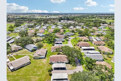 2208 Grenadier Drive, Sun City Center, FL 33573 - Photo 25