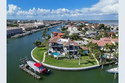 206 6th Street E, Tierra Verde, FL 33715 - Photo 91