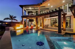 206 6th St E, Tierra Verde, FL 33715 - Photo 97