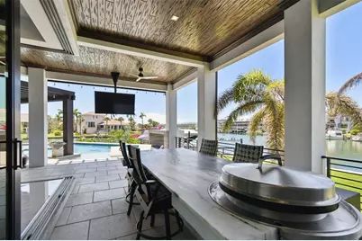 206 6th Street E, Tierra Verde, FL 33715 - Photo 17