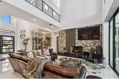 206 6th Street E, Tierra Verde, FL 33715 - Photo 5