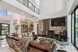 206 6th St E, Tierra Verde, FL 33715 - Photo 5