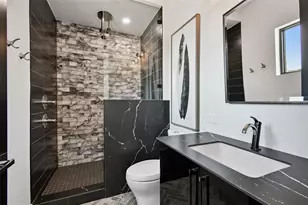 206 6th St E, Tierra Verde, FL 33715 - Photo 73