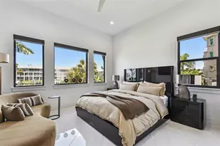 206 6th St E, Tierra Verde, FL 33715 - Photo 53