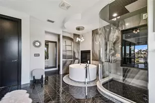 206 6th St E, Tierra Verde, FL 33715 - Photo 67