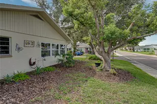 322 Gloucester Blvd, Sun City Center, FL 33573 - Photo 33