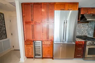 1120 E Kennedy Blvd, Tampa, FL 33602 - Photo 11