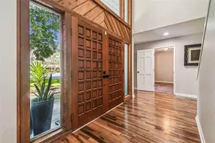 3217 Stoneybrook Ln, Tampa, FL 33618 - Photo 43