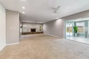 3217 Stoneybrook Ln, Tampa, FL 33618 - Photo 51