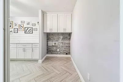 3217 Stoneybrook Lane, Tampa, FL 33618 - Photo 71