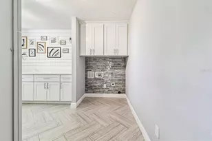 3217 Stoneybrook Ln, Tampa, FL 33618 - Photo 71