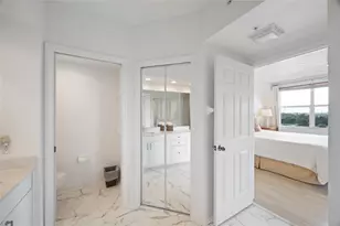 1200 Country Club Dr, Largo, FL 33771 - Photo 19