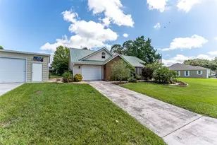 8725 E Rosemont Ct, Inverness, FL 34450 - Photo 3