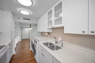 3211 W Swann Ave, Tampa, FL 33609 - Photo 19