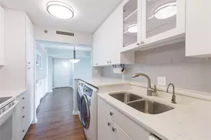 3211 W Swann Ave, Tampa, FL 33609 - Photo 17