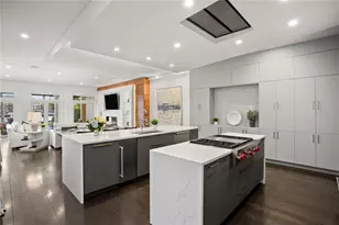 1155 Abbeys Way, Tampa, FL 33602 - Photo 9