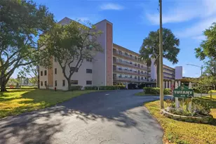 8174 Terrace Garden Dr N, Saint Petersburg, FL 33709 - Photo 29