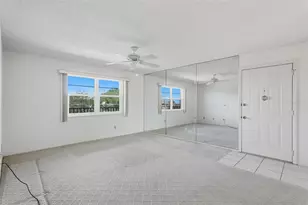 8174 Terrace Garden Dr N, Saint Petersburg, FL 33709 - Photo 43