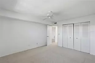 8174 Terrace Garden Dr N, Saint Petersburg, FL 33709 - Photo 49