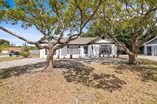 1912 Castle Bay Ct, Oldsmar, FL 34677 - Photo 1