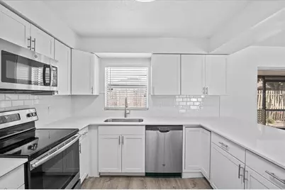 1912 Castle Bay Court, Oldsmar, FL 34677 - Photo 11