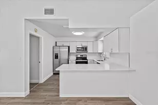 1912 Castle Bay Ct, Oldsmar, FL 34677 - Photo 9