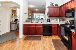 9802 Blue Palm Way, Tampa, FL 33610 - Photo 5