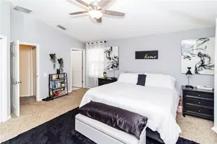 9802 Blue Palm Way, Tampa, FL 33610 - Photo 19