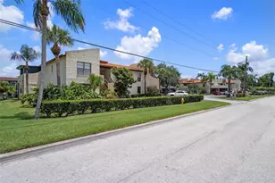 2571 Cyprus Dr, Palm Harbor, FL 34684 - Photo 37