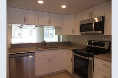 121 Island Way #332, Clearwater Beach, FL 33767 - Photo 3