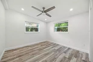 657 Laura Ln, Dunedin, FL 34698 - Photo 23