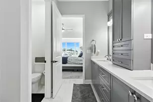 406 Venetian Dr, Clearwater, FL 33755 - Photo 41