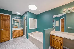 3018 Colonial Ridge Dr, Brandon, FL 33511 - Photo 23