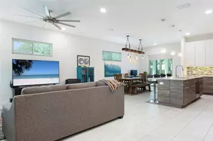 2637 Bayside Dr S, Saint Petersburg, FL 33701 - Photo 5